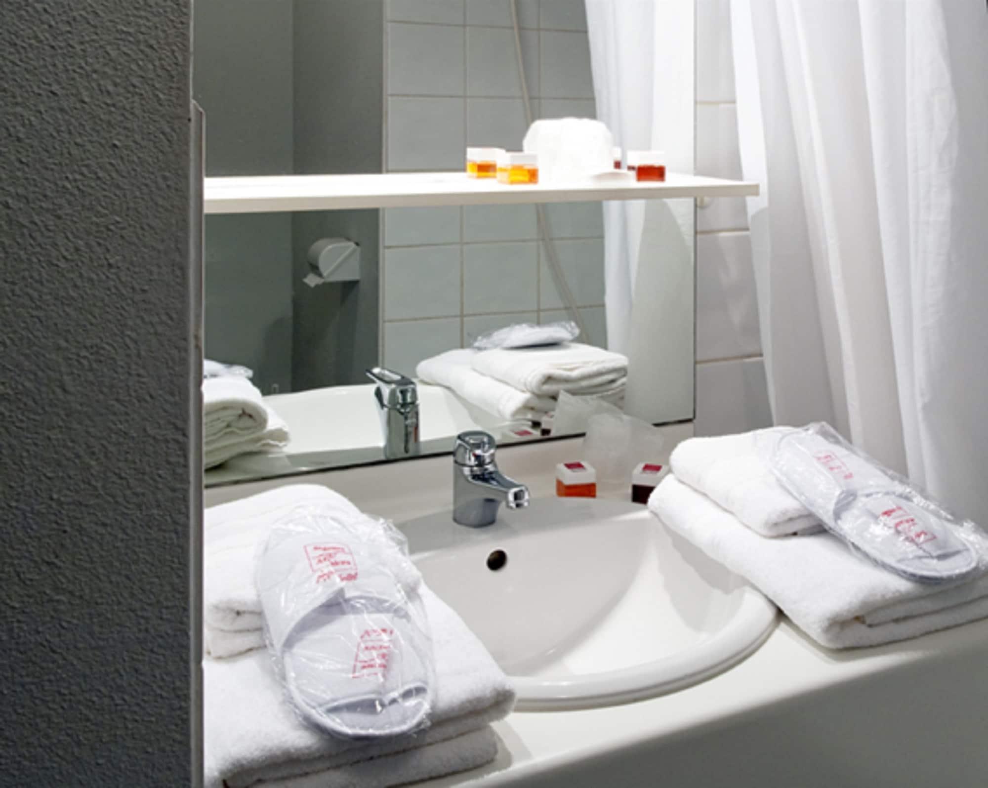 Sejours & Affaires Poitiers Lamartine Ngoại thất bức ảnh
