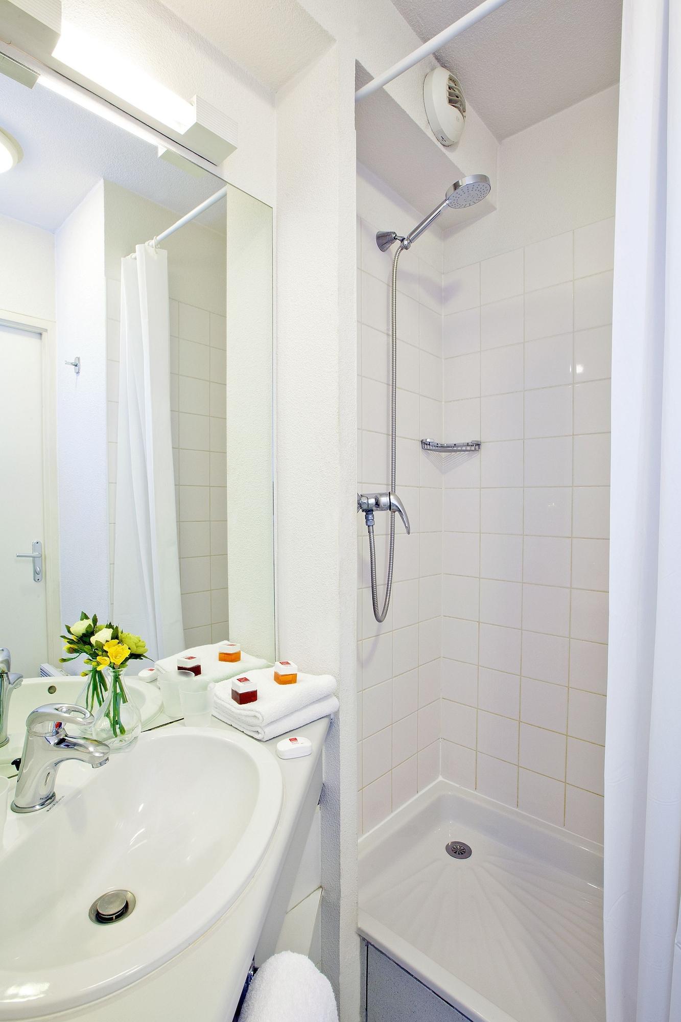 Sejours & Affaires Poitiers Lamartine Ngoại thất bức ảnh