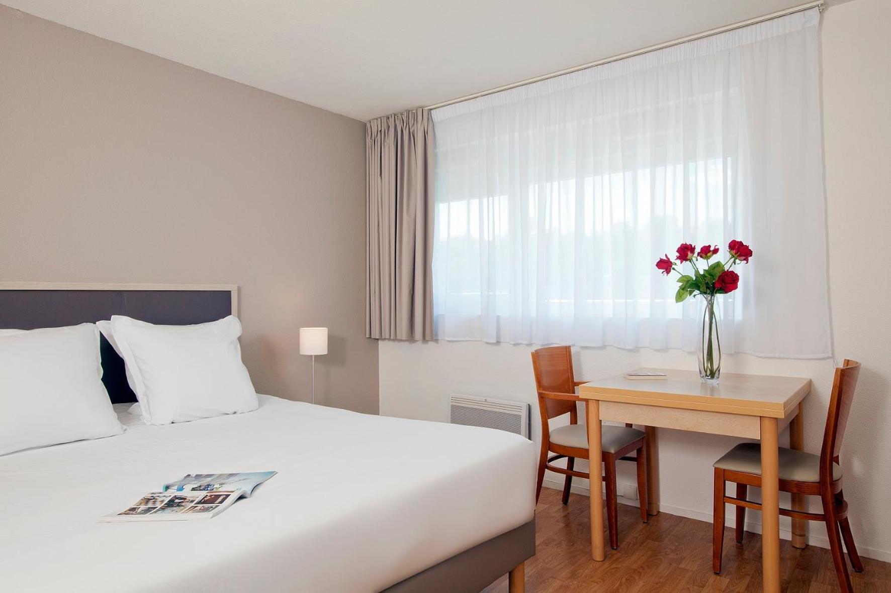 Sejours & Affaires Poitiers Lamartine Ngoại thất bức ảnh